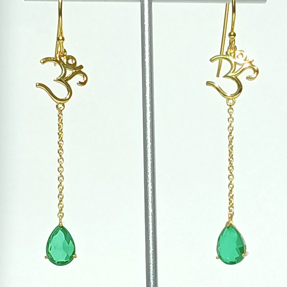 925 Sterling Silver Emerald Om Earrings – Delicate 18k Gold Plated Gift for Her - Picture 3 of 9